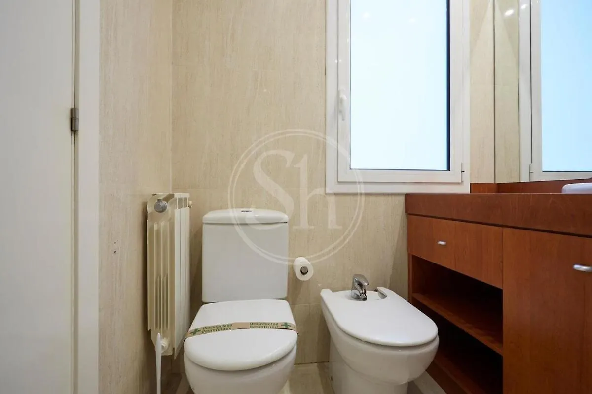 Piso Familiar Cerca De Diagonal Apartment Barcelona 0*,  Spain